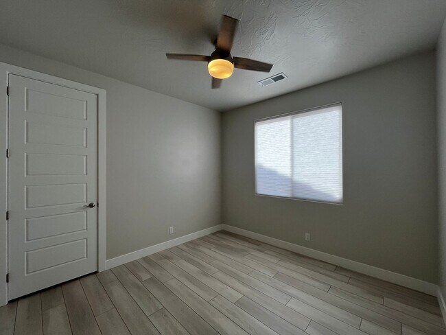 Building Photo - ADORABLE HOME IN BRIO FOR RENT!