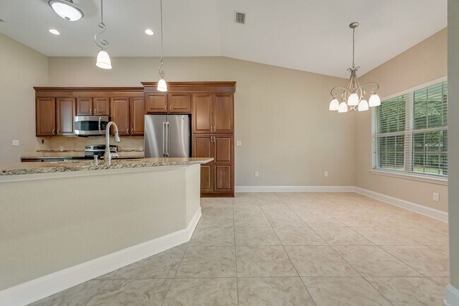 Building Photo - Gorgeous Southern Living Home in Coveted S...