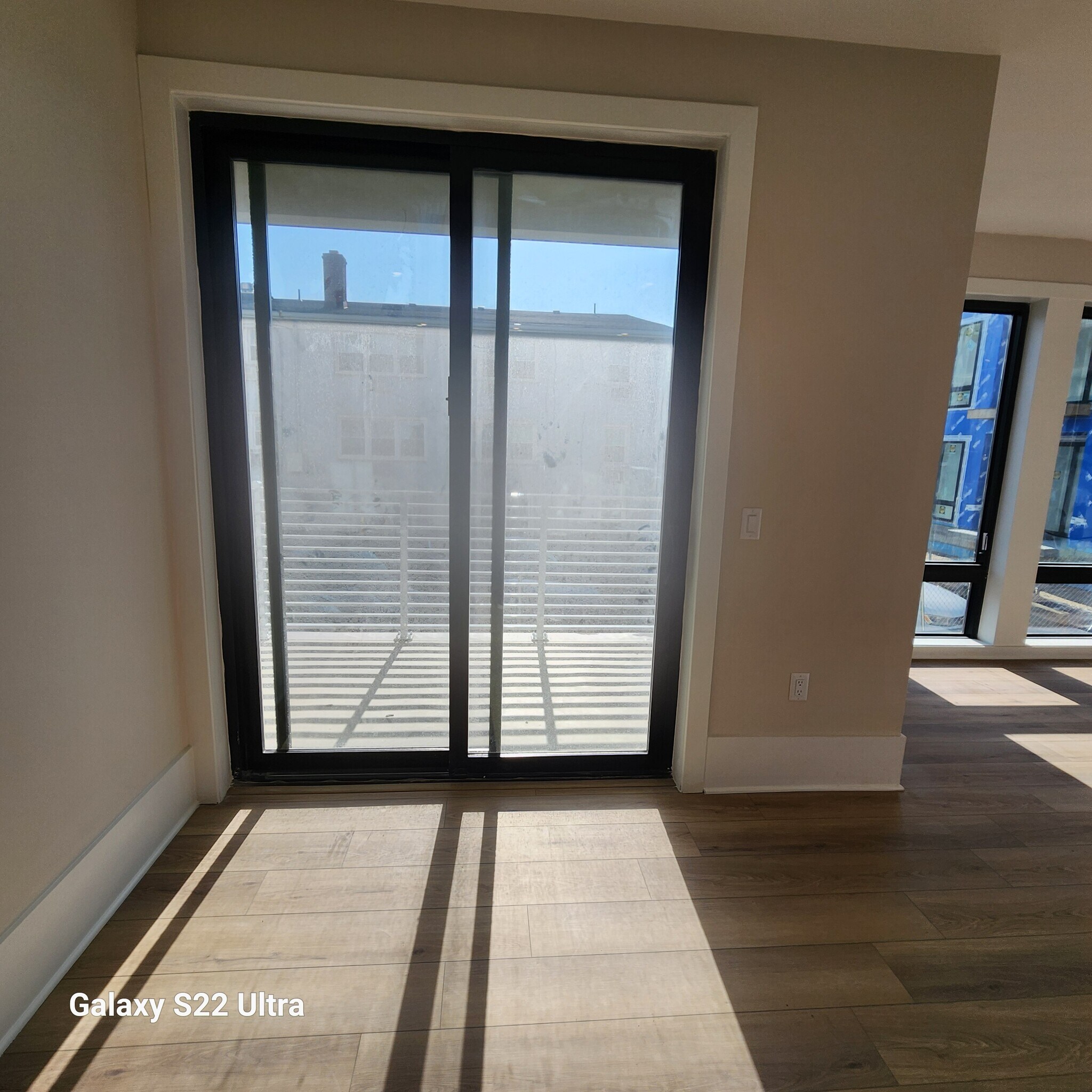 Building Photo - 215 2nd Ave