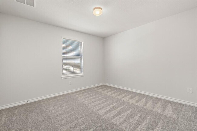 Building Photo - 148 Limonite Ln