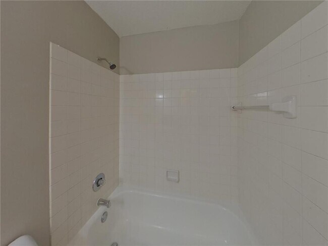 Building Photo - 14030 Candlewood Ln NE
