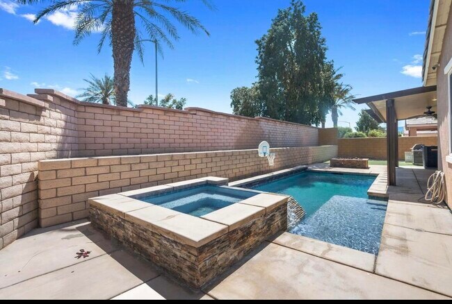 Building Photo - 41190 Corte Alto Collina