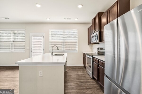 Building Photo - 292 Whitetail Cir