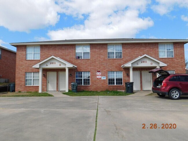 Primary Photo - 2811 Cantabrian Dr