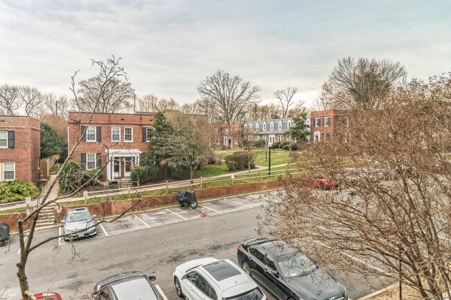 Building Photo - 2601 16th St S