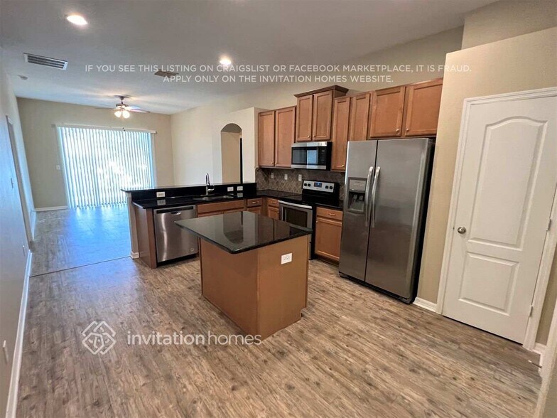Building Photo - 3619 Briar Run Dr