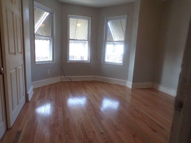 Building Photo - 1619 N 60th St