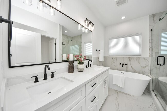 Building Photo - 7723 Hammerly Blvd