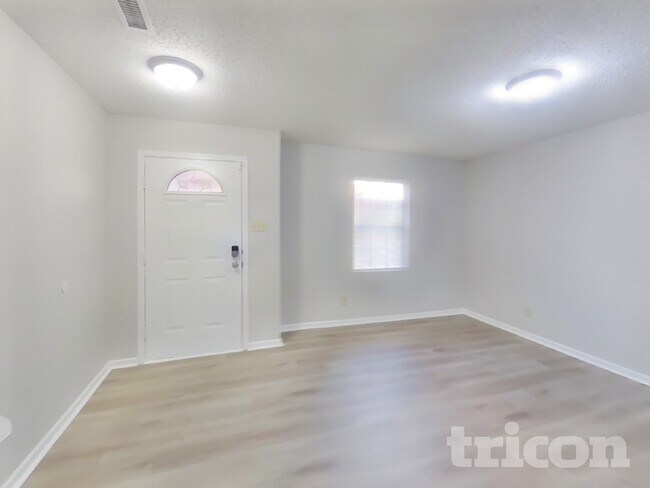 Building Photo - 10775 Wymm Ln