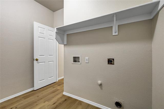 Building Photo - 2409 Spruce Ct