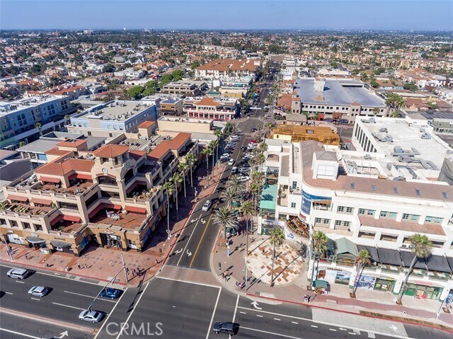 Building Photo - 200 Pacific Coast Hwy