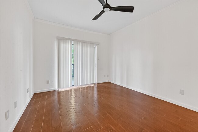 Building Photo - 11711 Memorial Dr