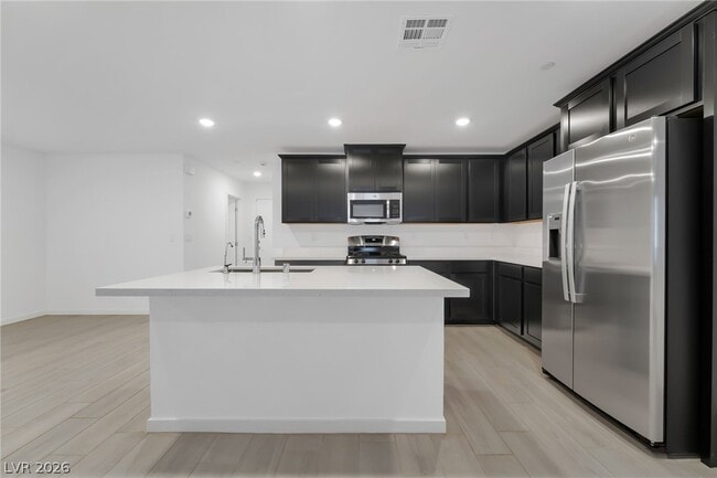 Building Photo - 146 Sul Ponticello Ave