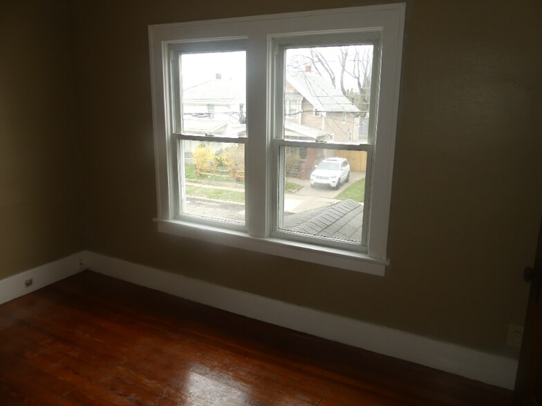 Building Photo - 1805 Brame Pl