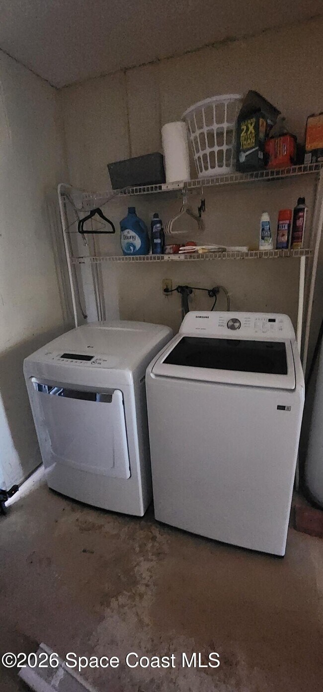 Building Photo - 8208 Presidential Ct