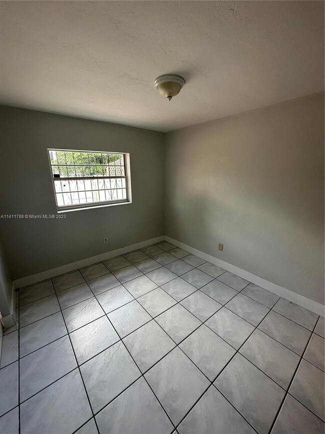 Building Photo - 13125 SW 18th Terrace