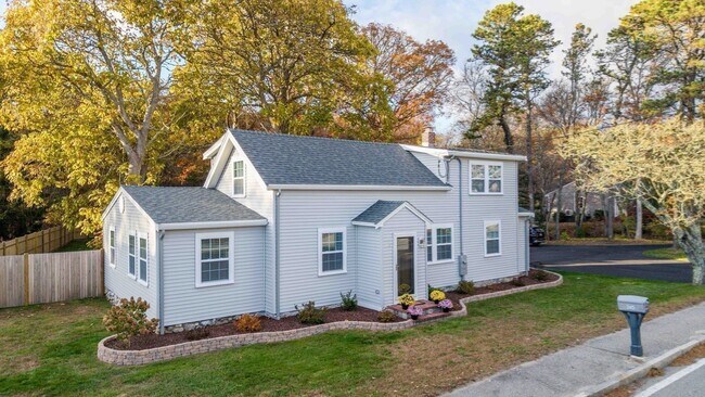 Building Photo - 245 Wareham Rd