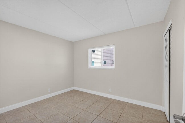 Building Photo - 821 Lighthouse Dr