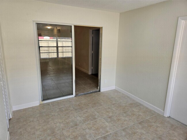 Building Photo - 4729 NW 4th Terrace