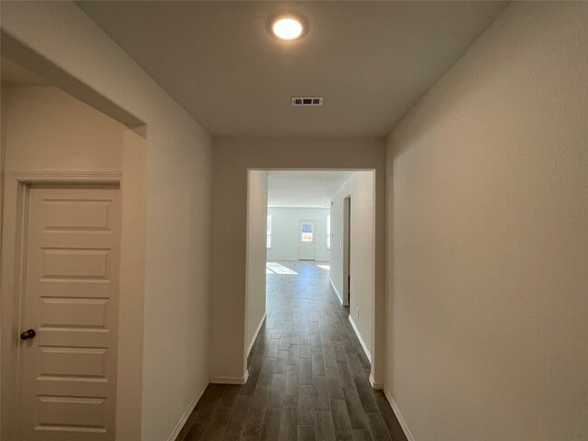 Building Photo - 9669 Caney Trails Rd