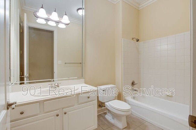 Building Photo - 3181 Cheval Dr