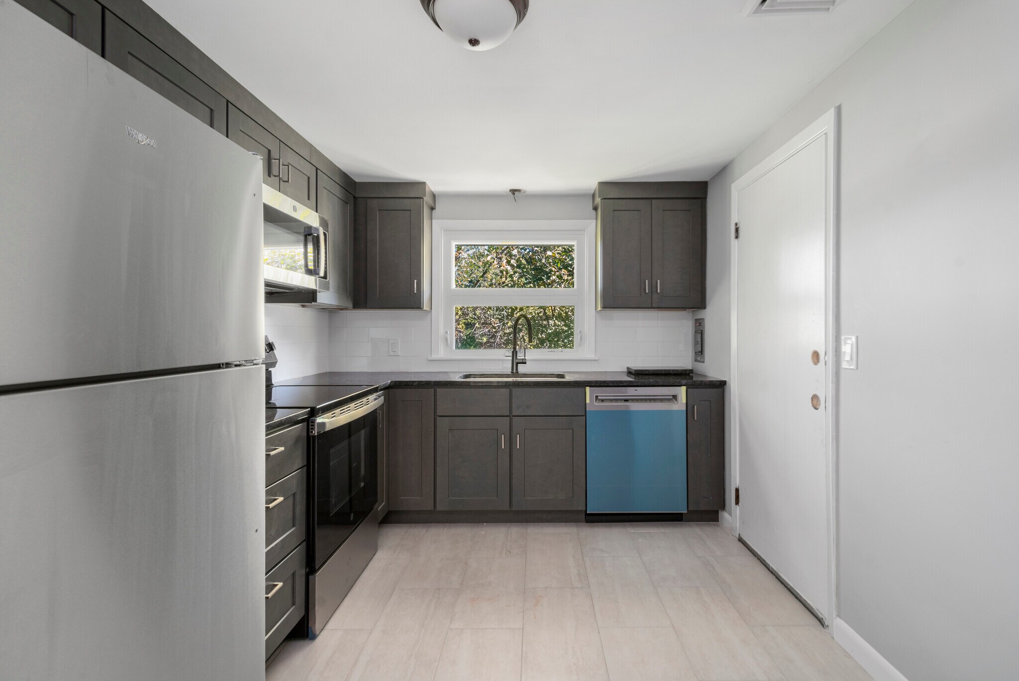 Building Photo - 40 W Wrentham Rd