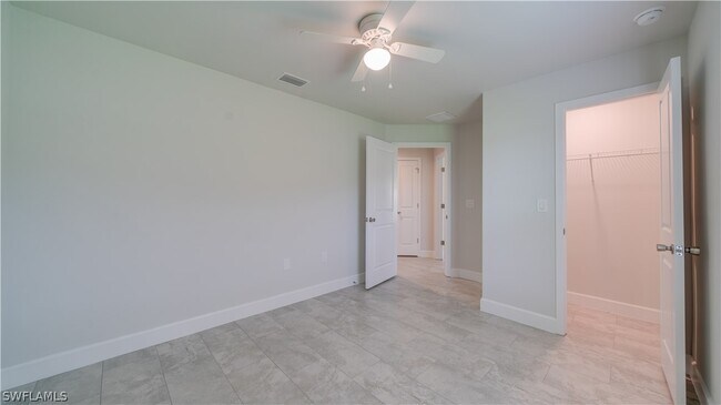 Building Photo - 4606 SW 8th Ct
