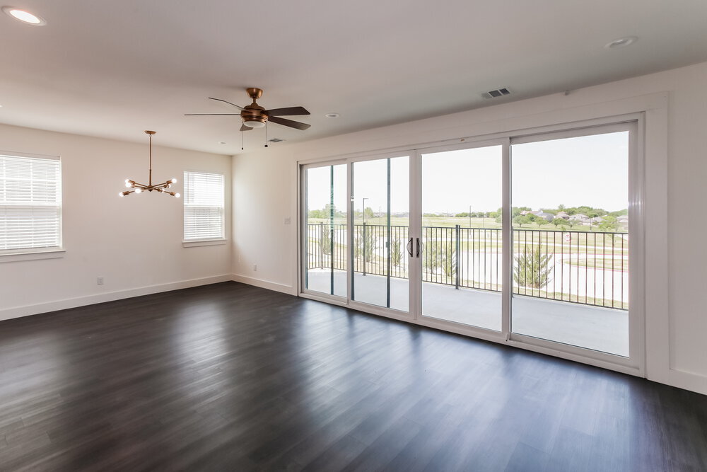 Building Photo - 7137 9th Hole Dr