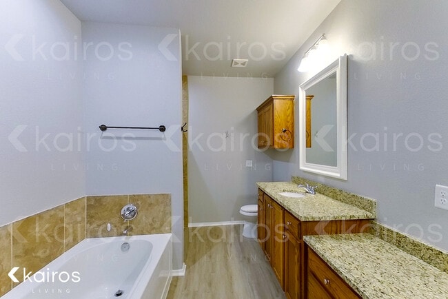 Building Photo - 9822 Prather Ave