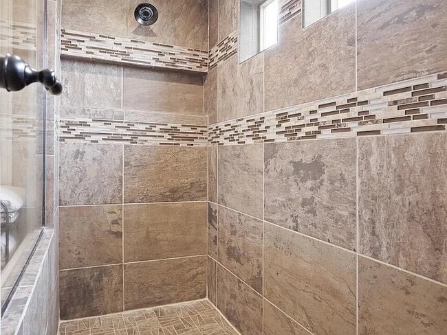 Building Photo - 5525 Valley Cedar Dr