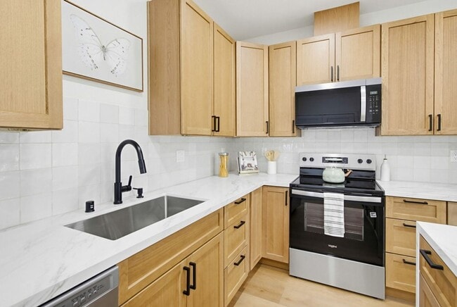 Building Photo - Brand New Construction – 3 Bed / 2 Bath Duplex Home in Normal Heights