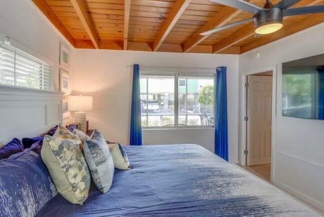 Building Photo - 11456 5th Avenue Ocean