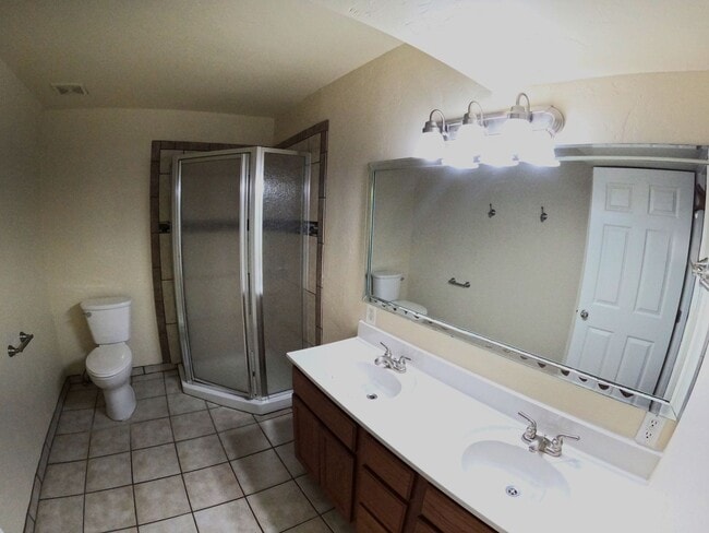 Building Photo - 1417 Fifth St.