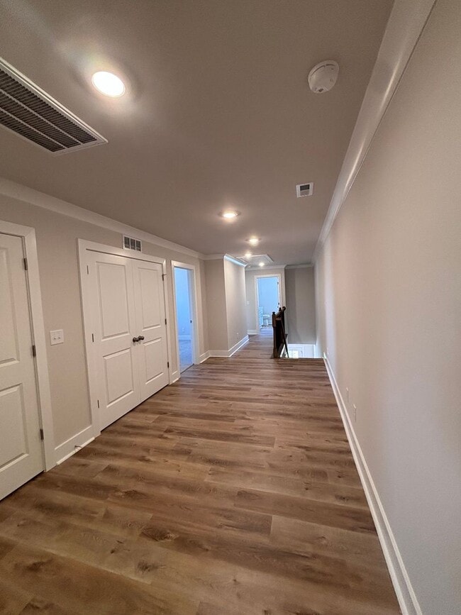 Building Photo - Brand new three-bedroom, 2.5-bath townhome