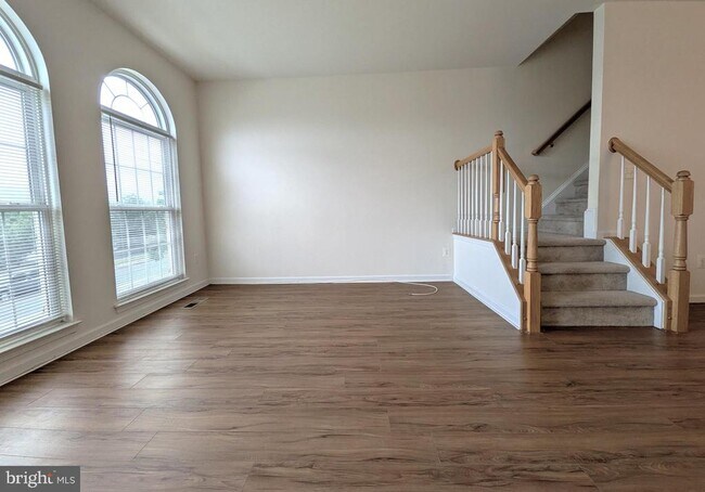 Building Photo - 25015 Riding Center Dr