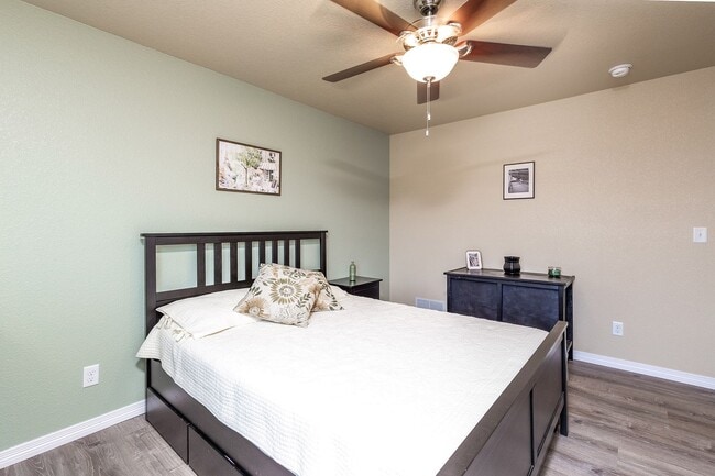 Building Photo - 7256 Red Cardinal Loop