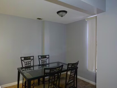 Building Photo - 56 Shrewsbury Green Dr