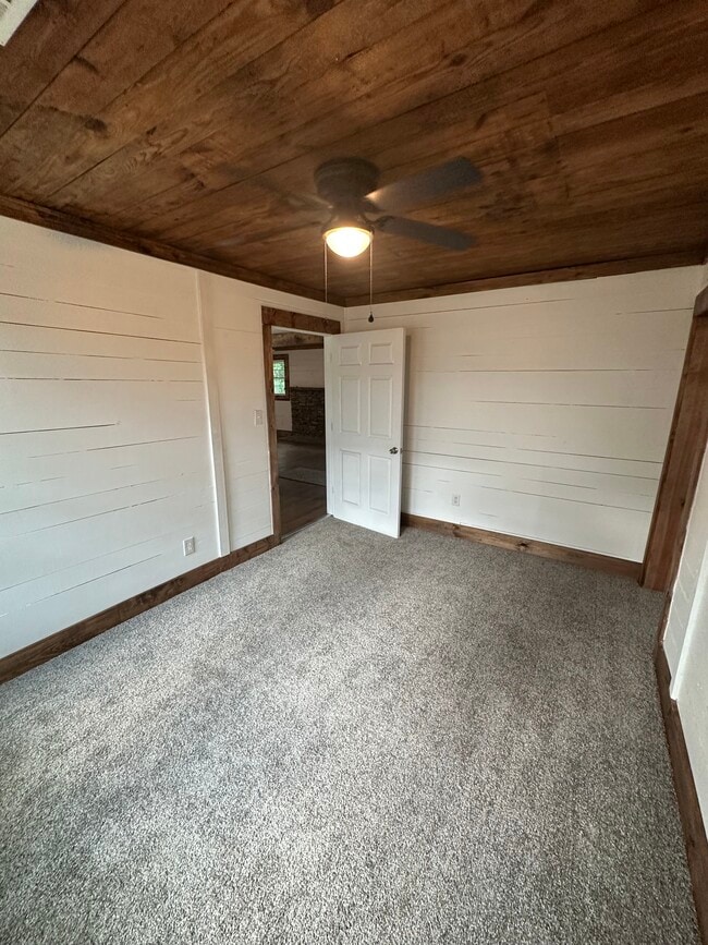 Building Photo - 3106 W Meighan Blvd