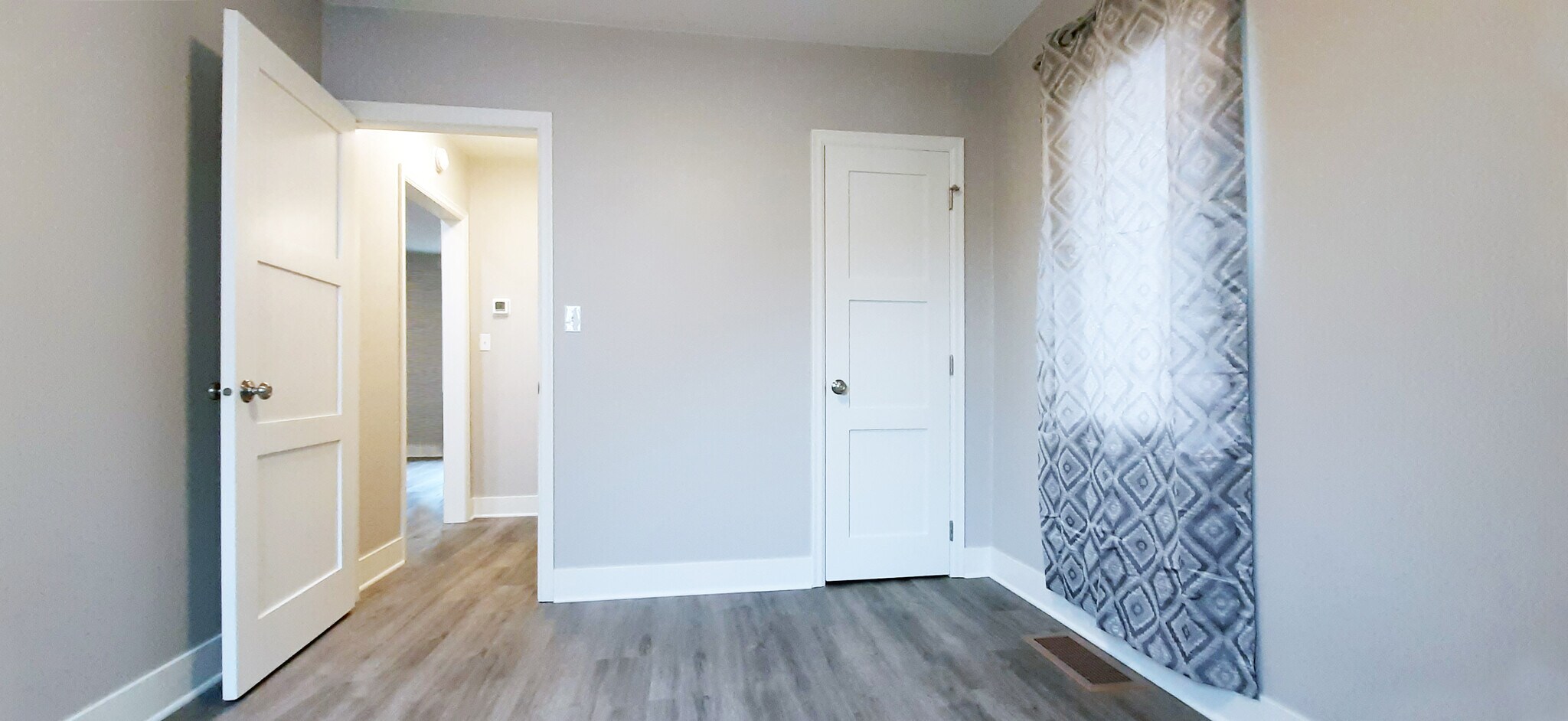 Building Photo - 207 14th Ave. NE