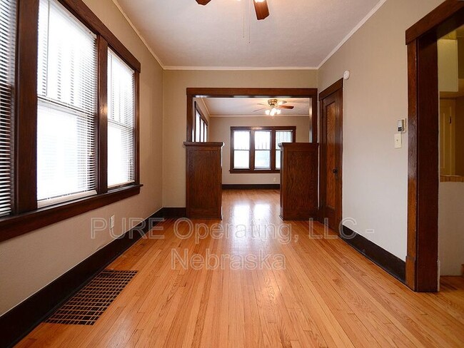 Building Photo - 344 N 36th Ave