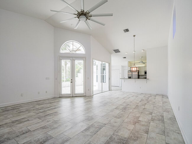 Building Photo - 1700 Aynsley Way