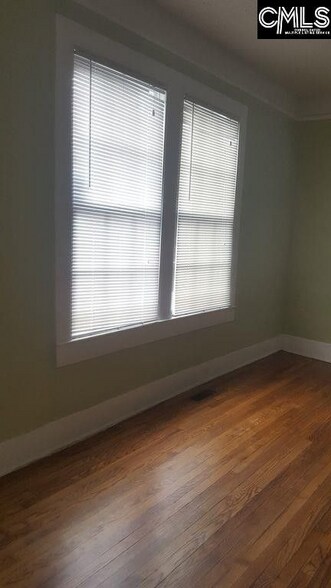 Building Photo - 2115 Wallace St