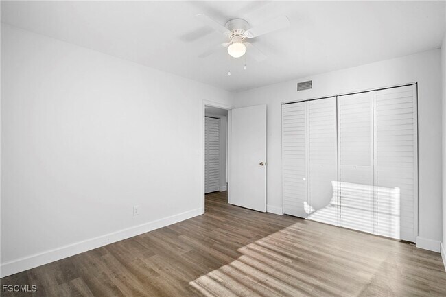 Building Photo - 15456 Admiralty Cir