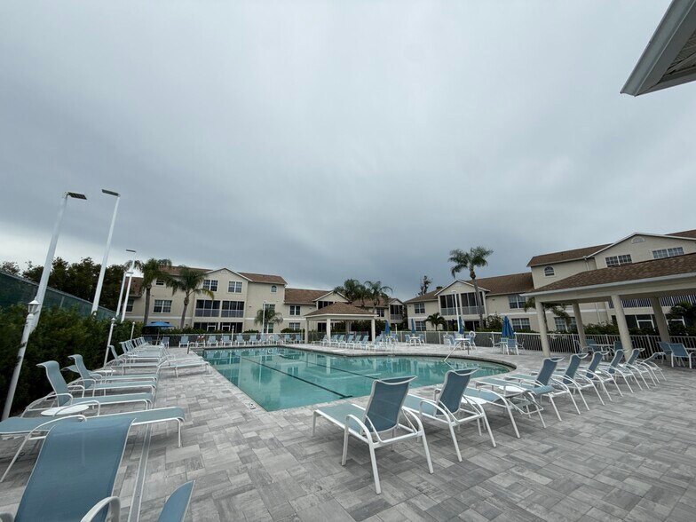 Building Photo - 8389 Wingate Dr