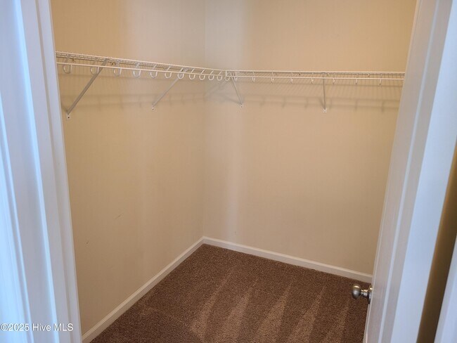 Building Photo - 110 Regatta Way