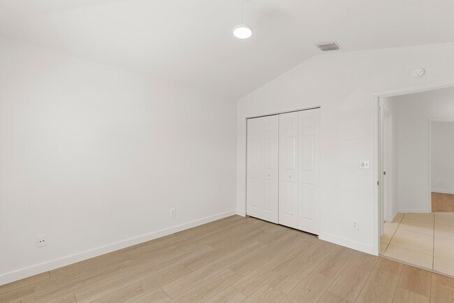 Building Photo - 1815 Barnstable Rd