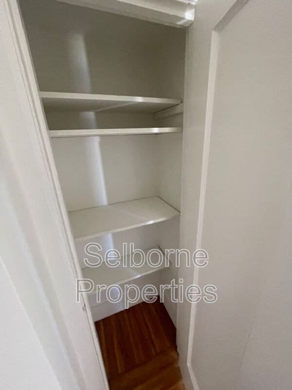 Building Photo - 1424 E 20th St