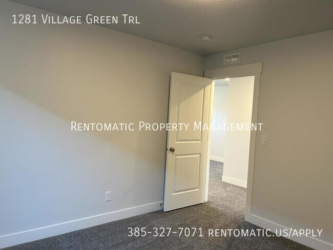 Building Photo - 1281 Vlg Grn Trl