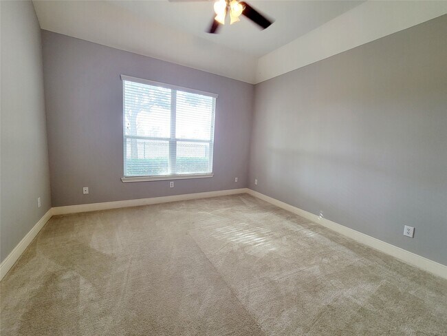 Building Photo - 5227 Riverstone Crossing Dr