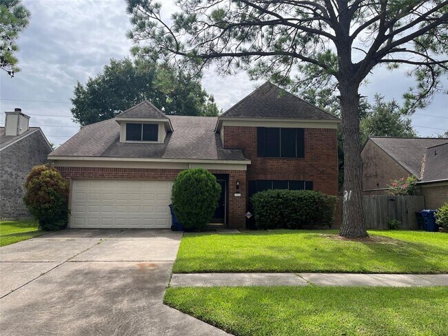 Primary Photo - 13918 Fair Park Dr